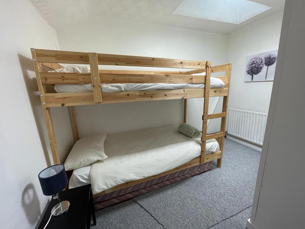 Bridge Street En Suite Rooms マーサー・ティドビル エクステリア 写真